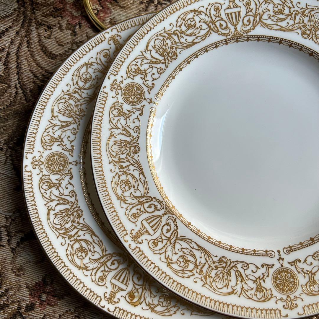 Worcester HydePark 英国王室の優雅を纏うプレート2枚