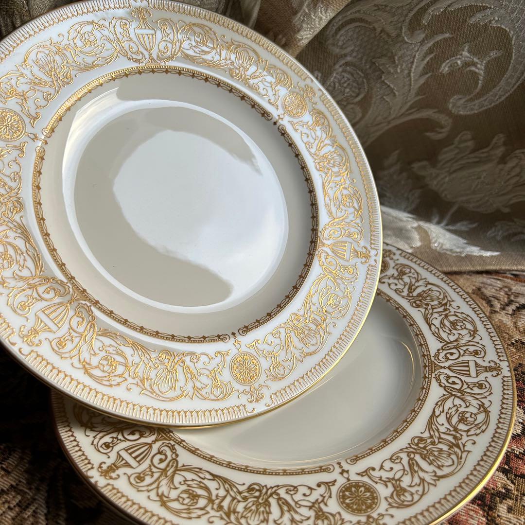 Worcester HydePark 英国王室の優雅を纏うプレート2枚