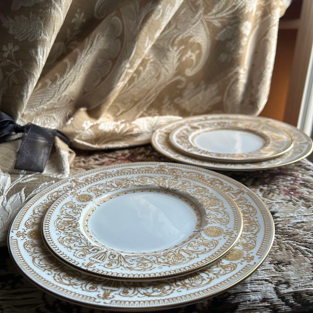 Worcester HydePark 英国王室の優雅を纏うプレート2枚