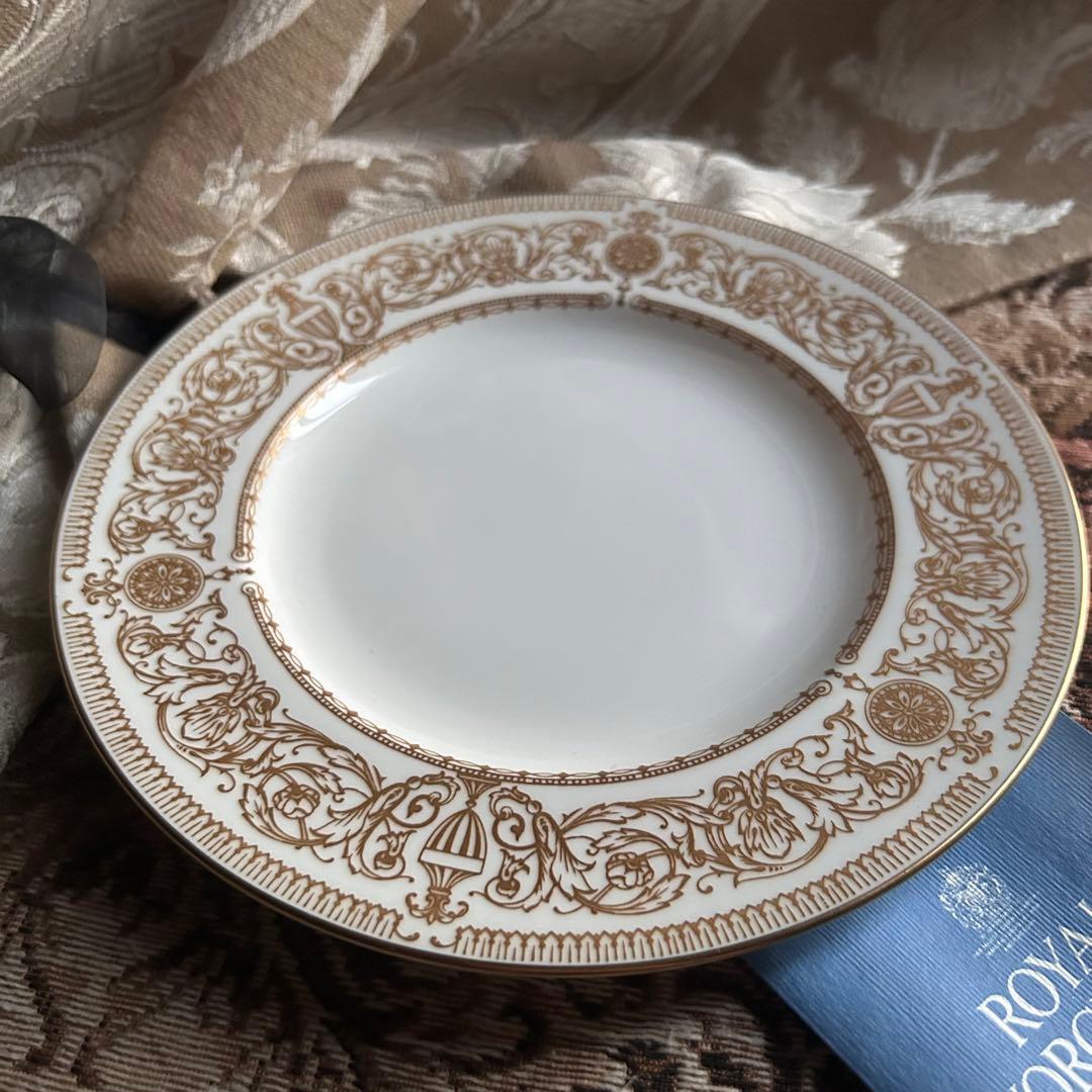 Worcester HydePark 英国王室の優雅を纏うプレート2枚