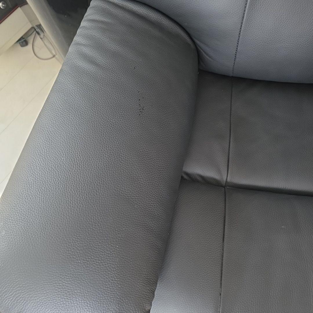 電動 黒いリクライニングソファ 直接引き取り可能