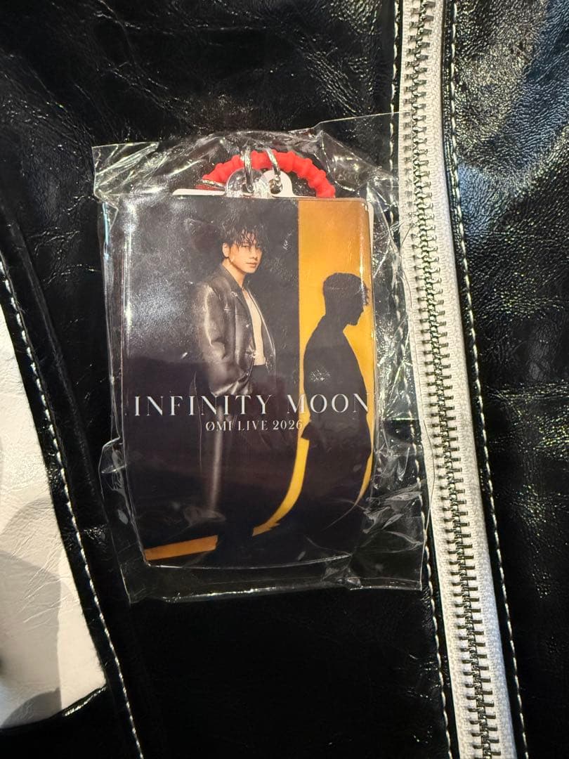 登坂広臣 ØMI 3連キーホルダー1000円ガチャ INFINITY MOON - メルカリ