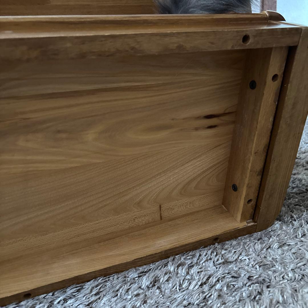 値下げしています！木製楕円形リビングローテーブル 下部棚付き