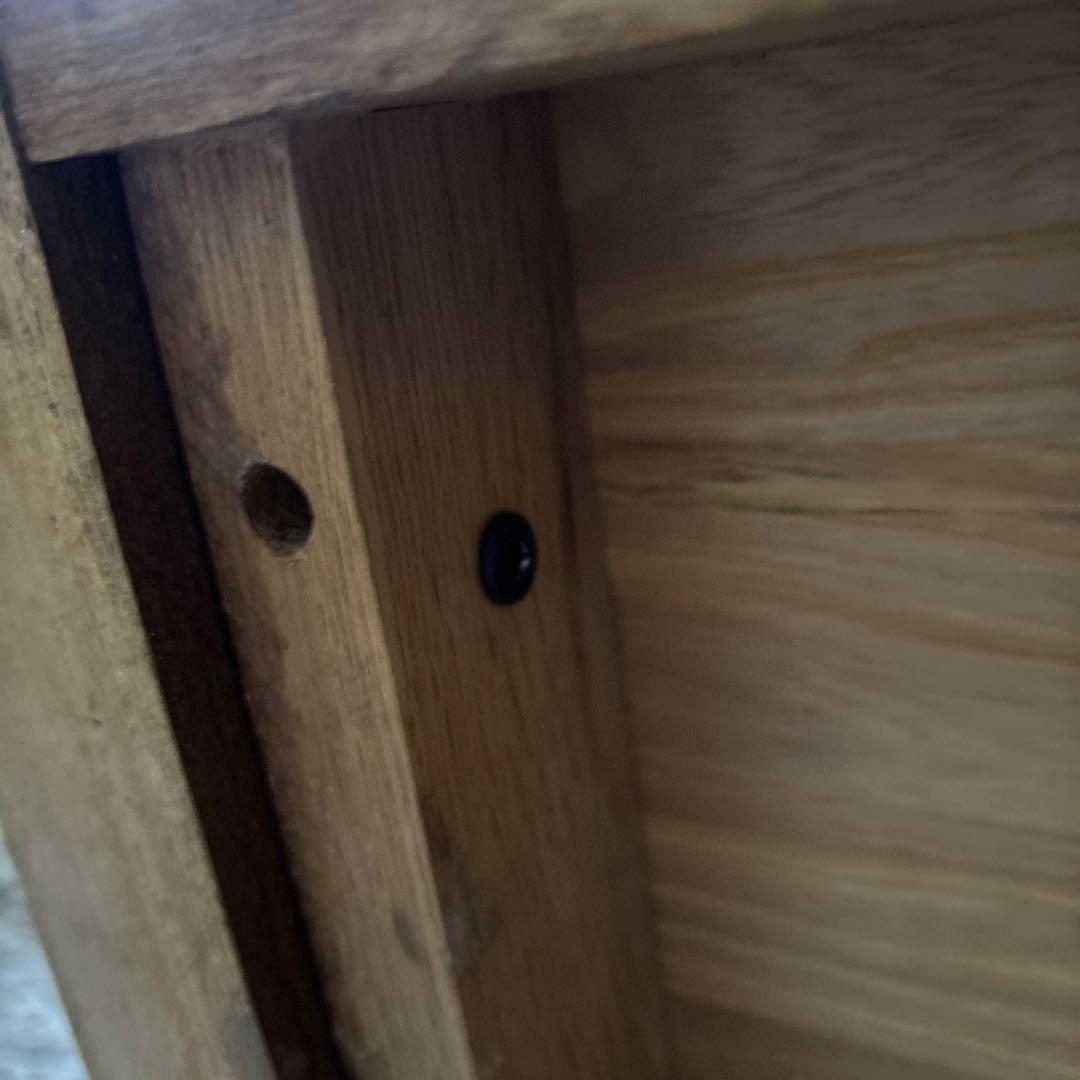 値下げしています！木製楕円形リビングローテーブル 下部棚付き