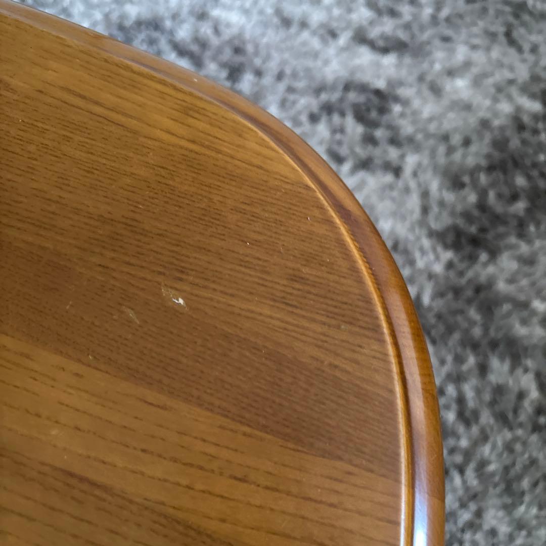 値下げしています！木製楕円形リビングローテーブル 下部棚付き