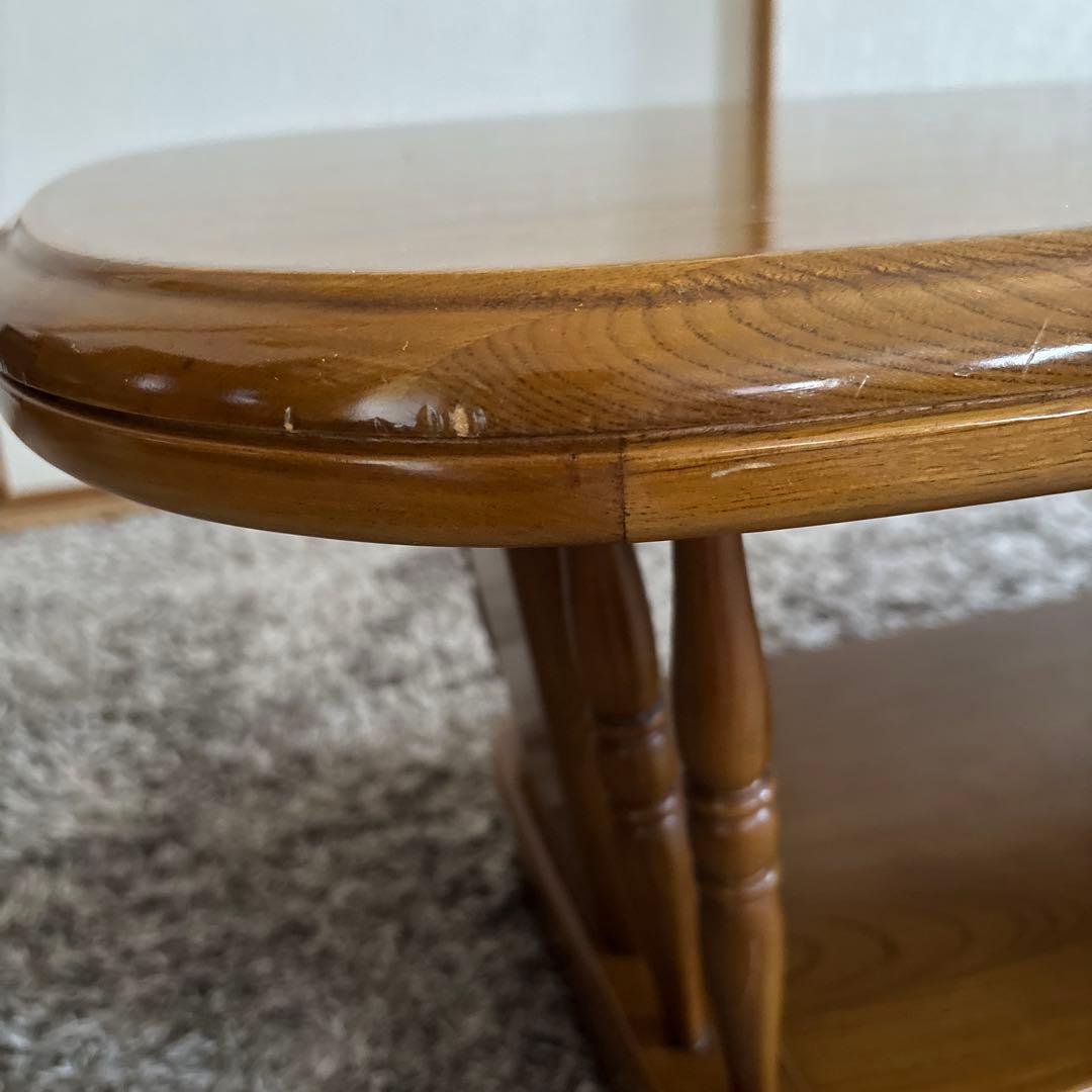 値下げしています！木製楕円形リビングローテーブル 下部棚付き