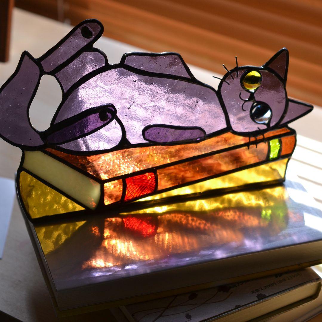 ステンドグラスパネル　オッドアイの猫