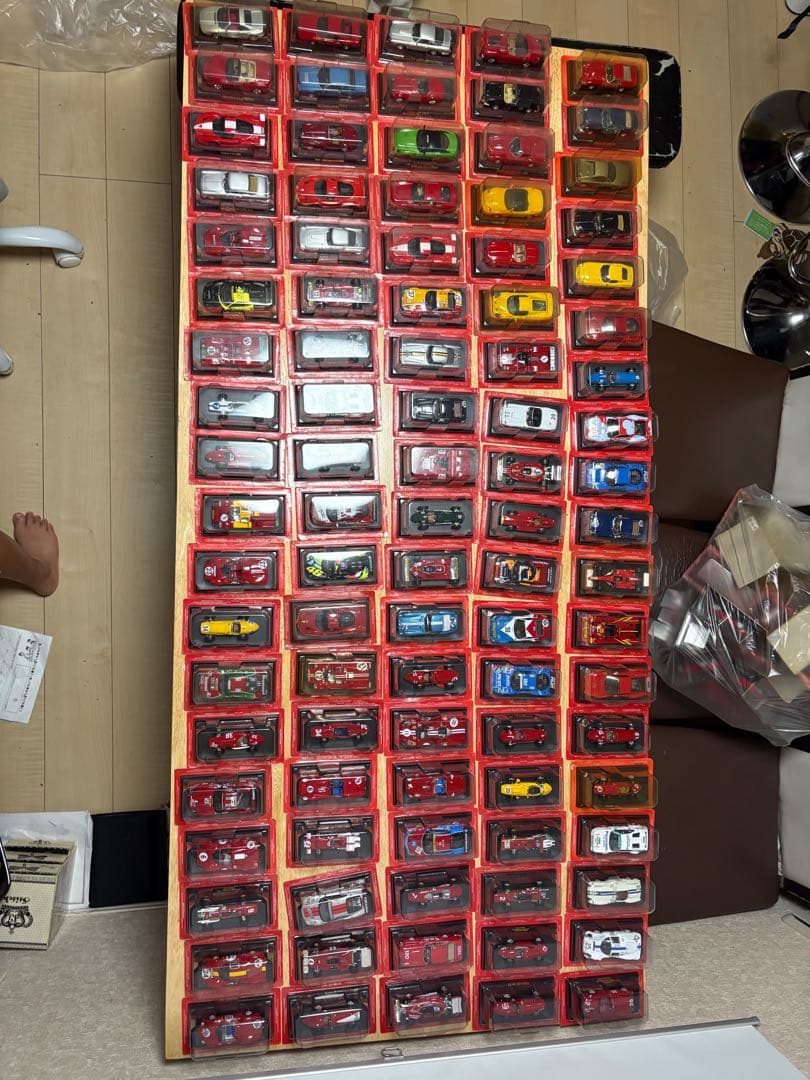 タ*ン様 ディアゴスティーニ　フェラーリ　221台