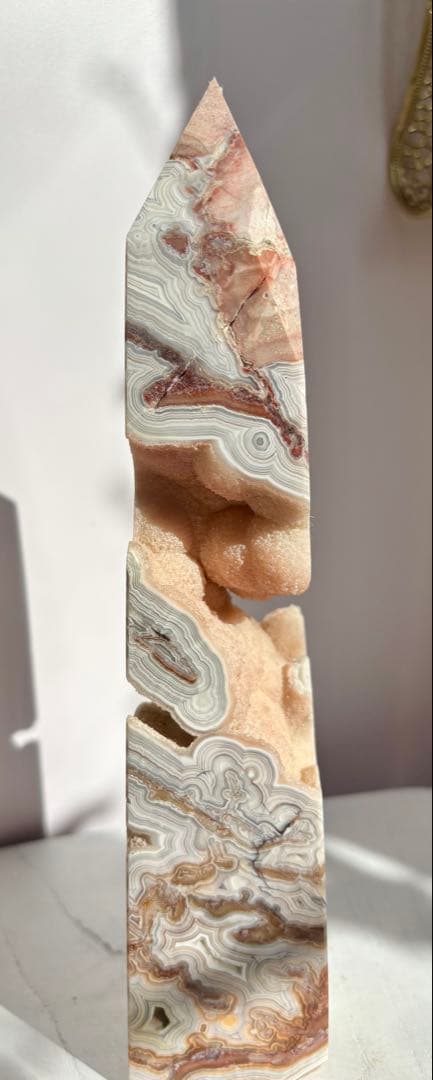 《大型・一点物》メキシカンクレイジーレースアゲート ジオード一周タワー約24cm