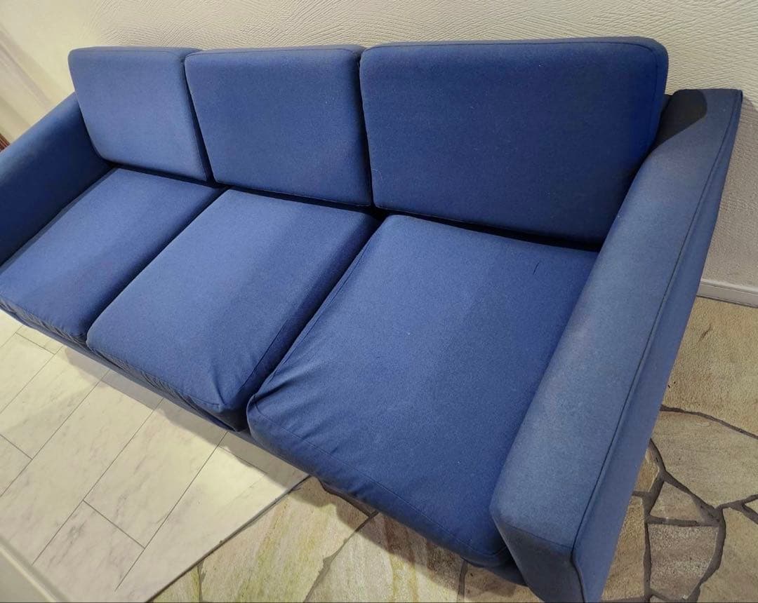 ACME Furnitureアクメファニチャー ジェティー 3人掛けソファー