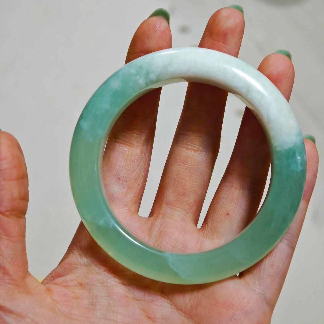 高品質 翡翠軟玉ネフライト 天青凍バングル 腕輪 岫玉57.4mm 68.6g