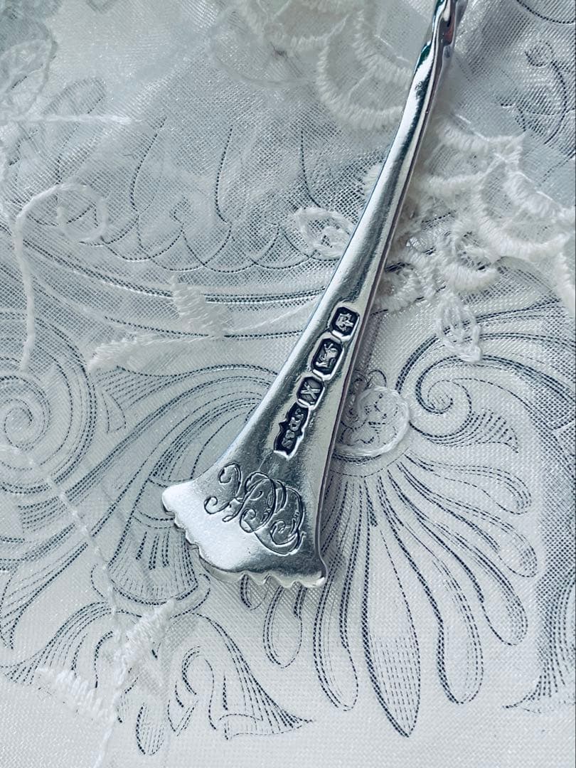 英国　スターリングシルバーシェル型スプーン　１本