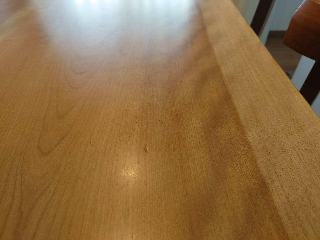 無垢材ダイニングテーブル （葉山ガーデン）