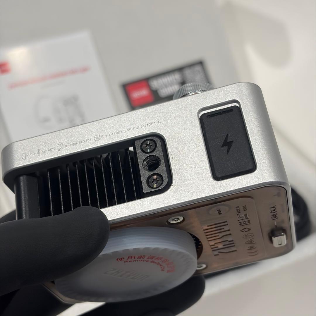 その他 Zhiyun MOLUS X60 RGB