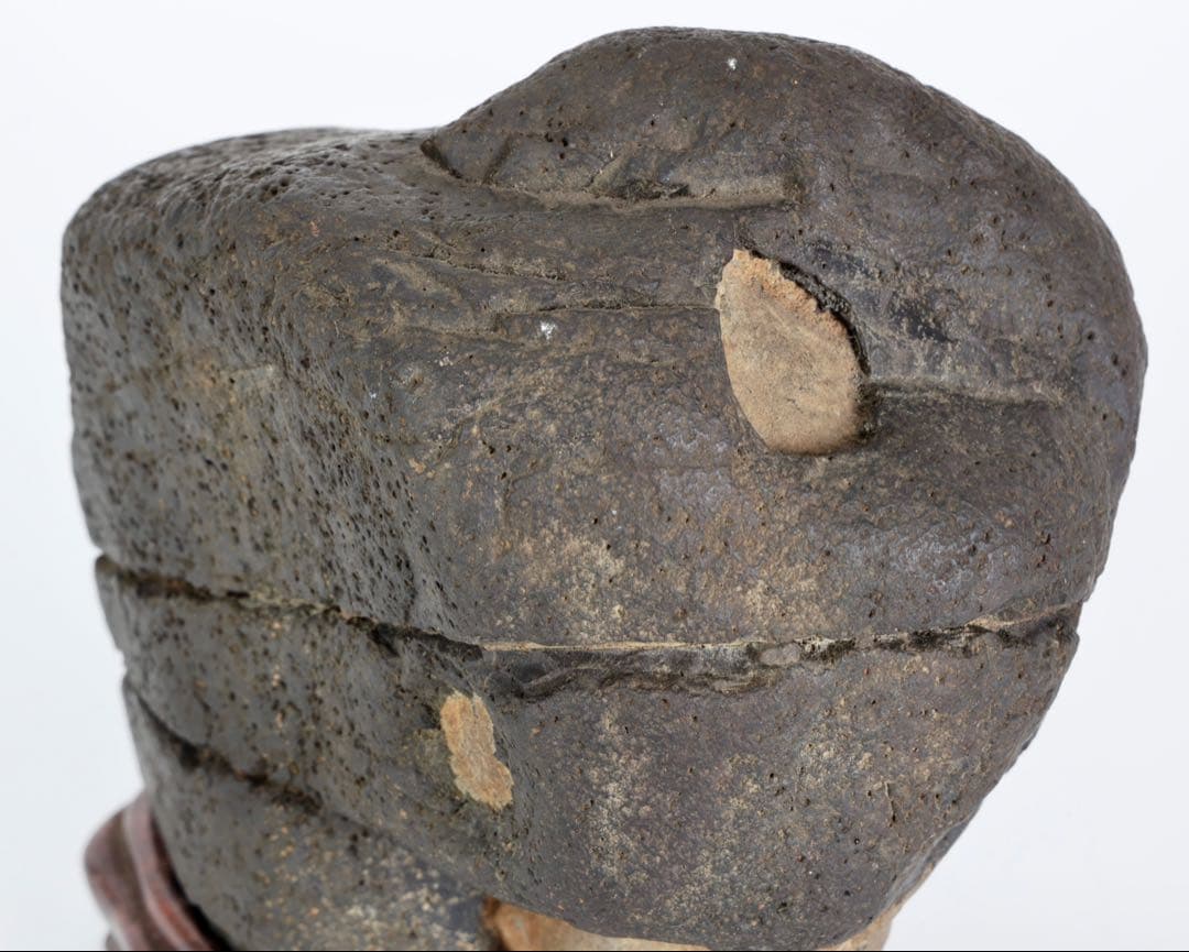 菊花石 花紋石 台座付 1.4kg 原石 鑑賞石 自然石 水石 盆石 牡丹石　蛙