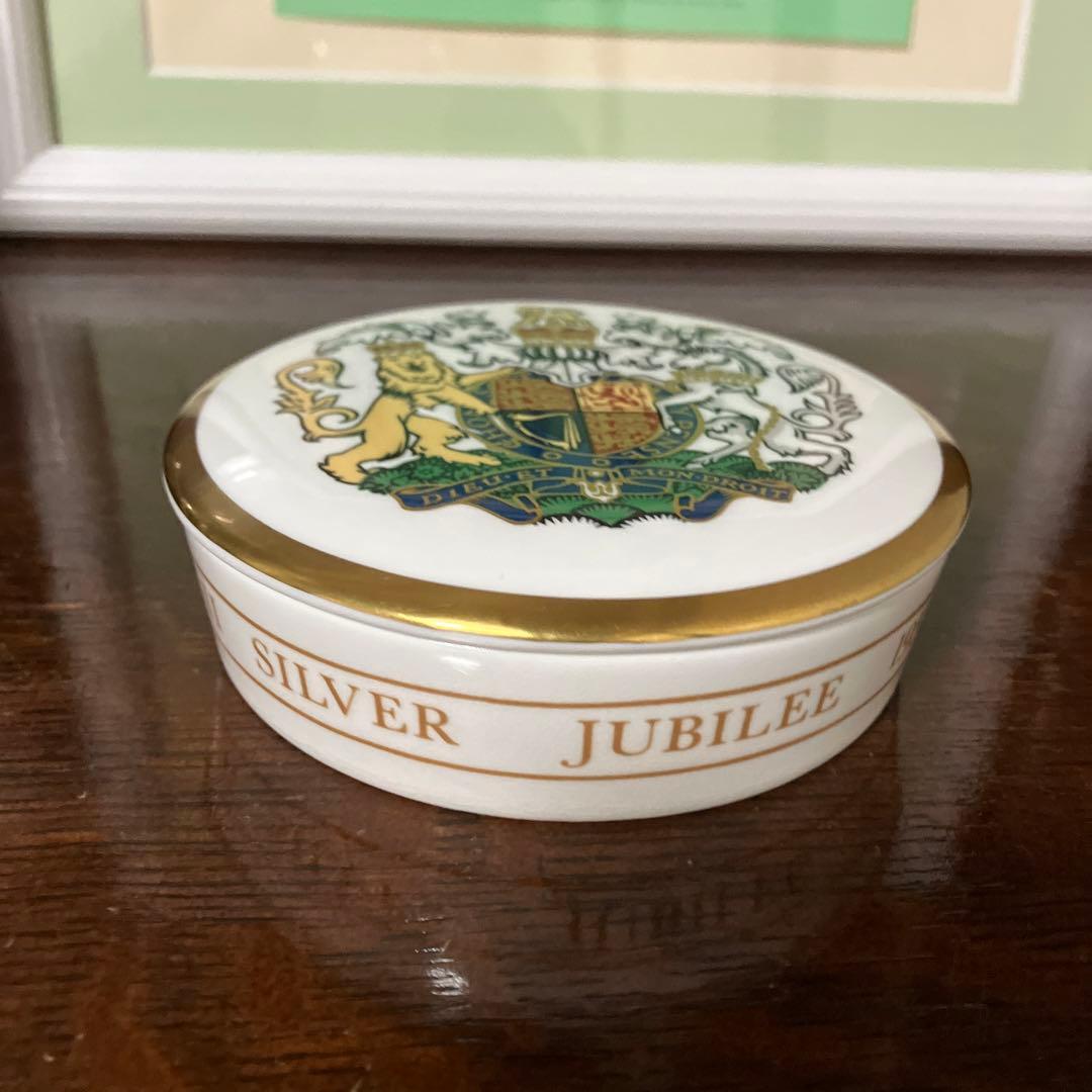 レア品 エリザベス女王在位25周年 シルバージュビリー コールポート