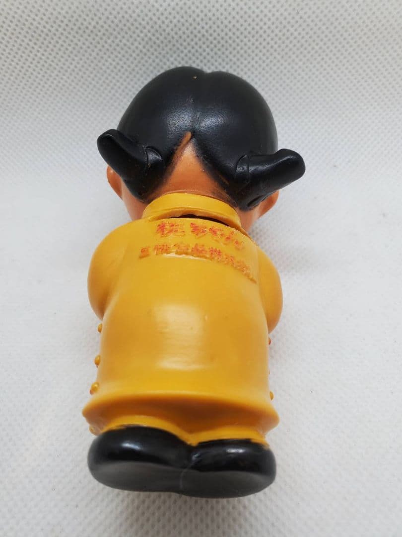 三桃食品　株式会社　ソフビ　桃ちゃん　貯金箱　　ノベルティ　企業物