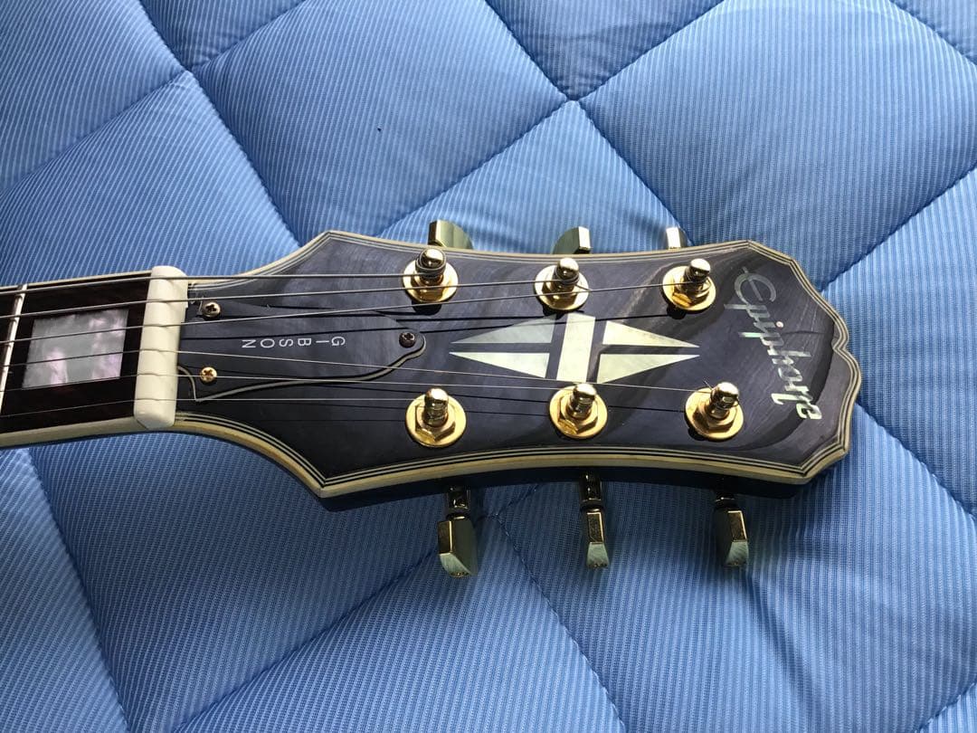 Epiphone Les Paul Custom ハードケース付属