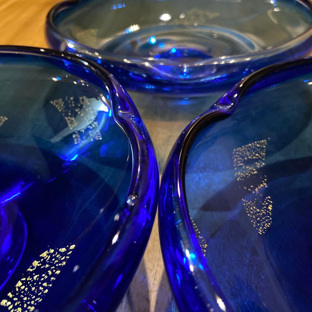 上野良樹 ガラス作家 青色ガラス皿 金箔チラシ - メルカリ