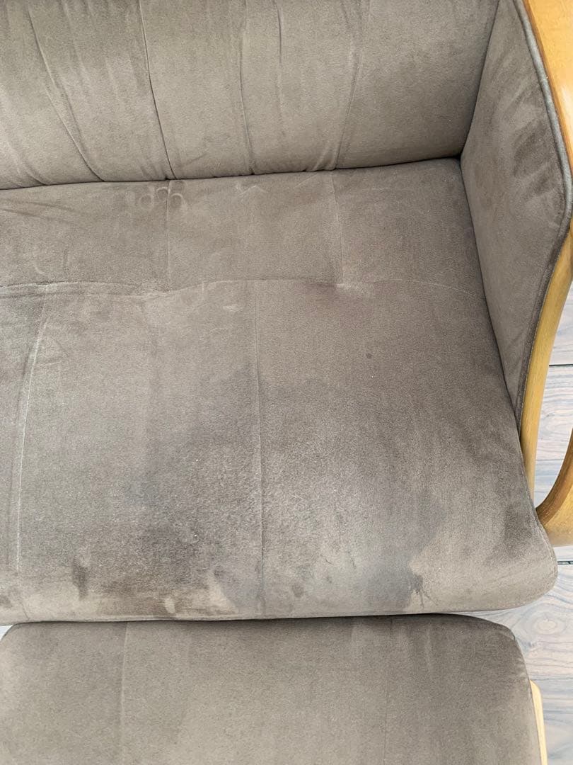 カリモク WT3332 CITA張地 オットマン付 希少スエード　布張り仕様