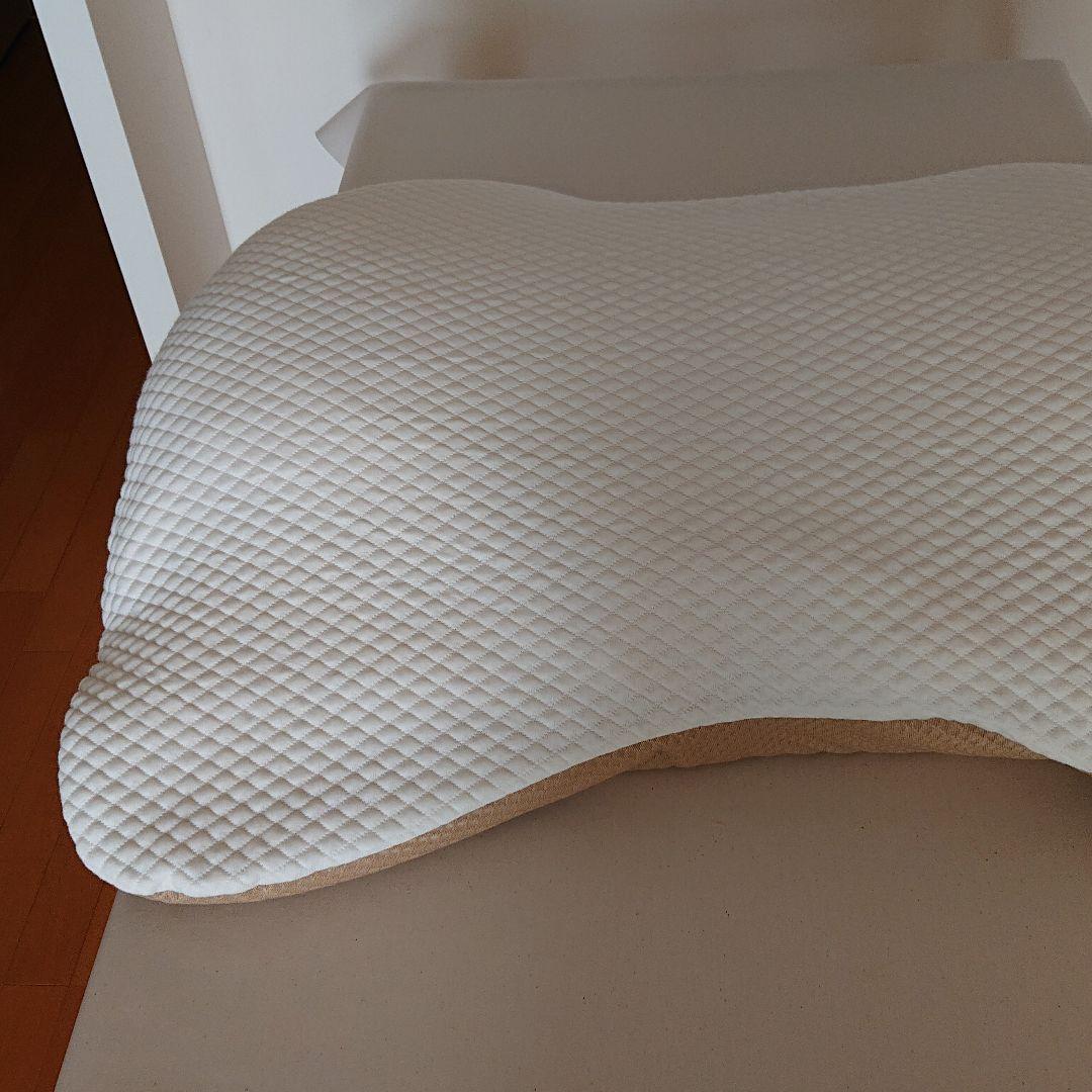 ギガ枕昭和西川 (新品替えカバー付)