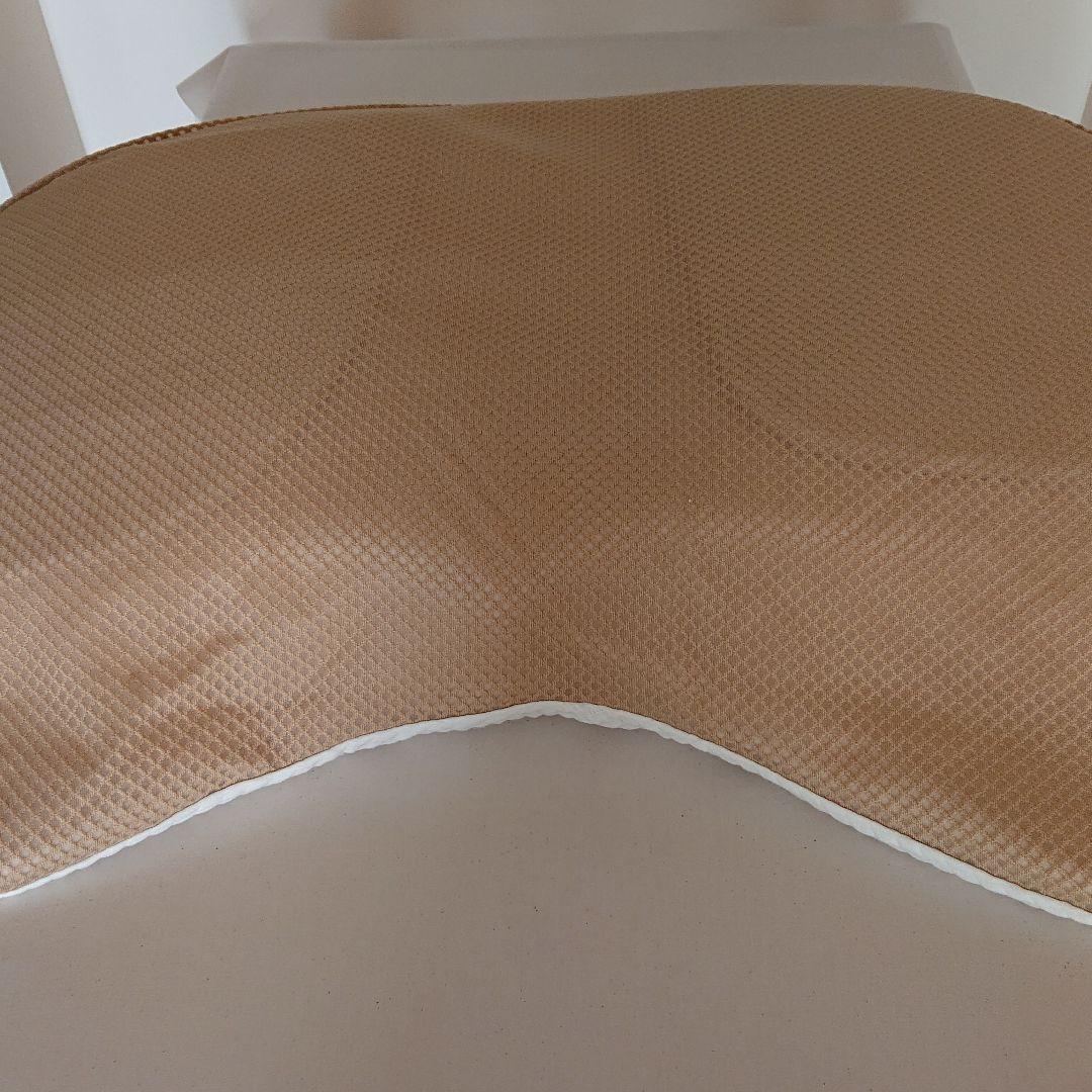 ギガ枕昭和西川 (新品替えカバー付)