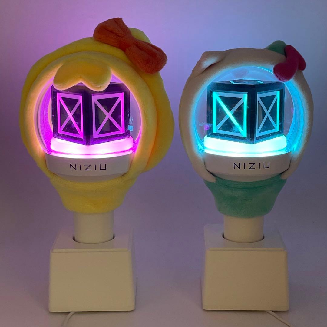 NiziU オフィシャルライトスティックx2 ライトカバー(マコ、マユカ