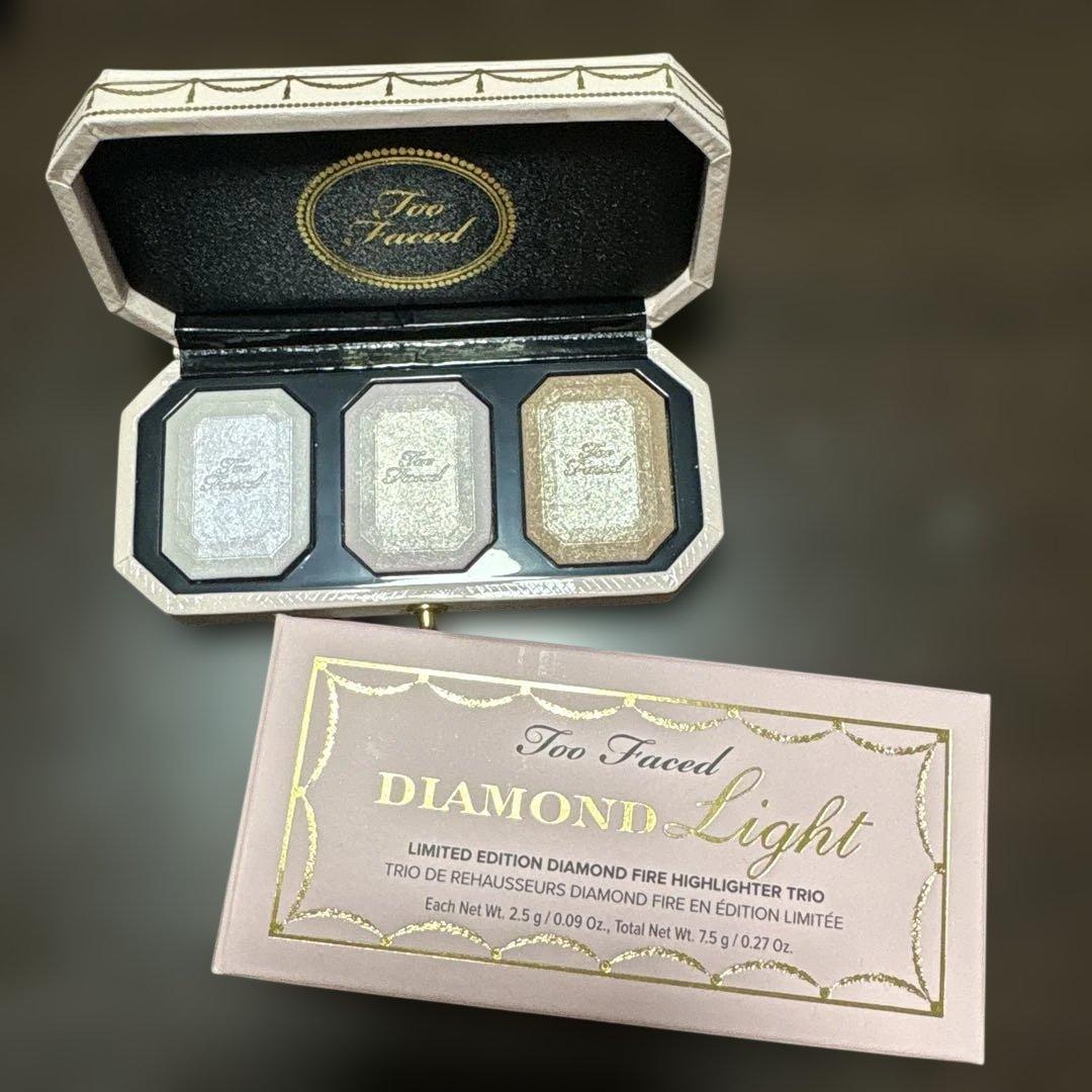 Too Faced DIAMOND LIGHT HIGHLIGHTER TRIO - メルカリ