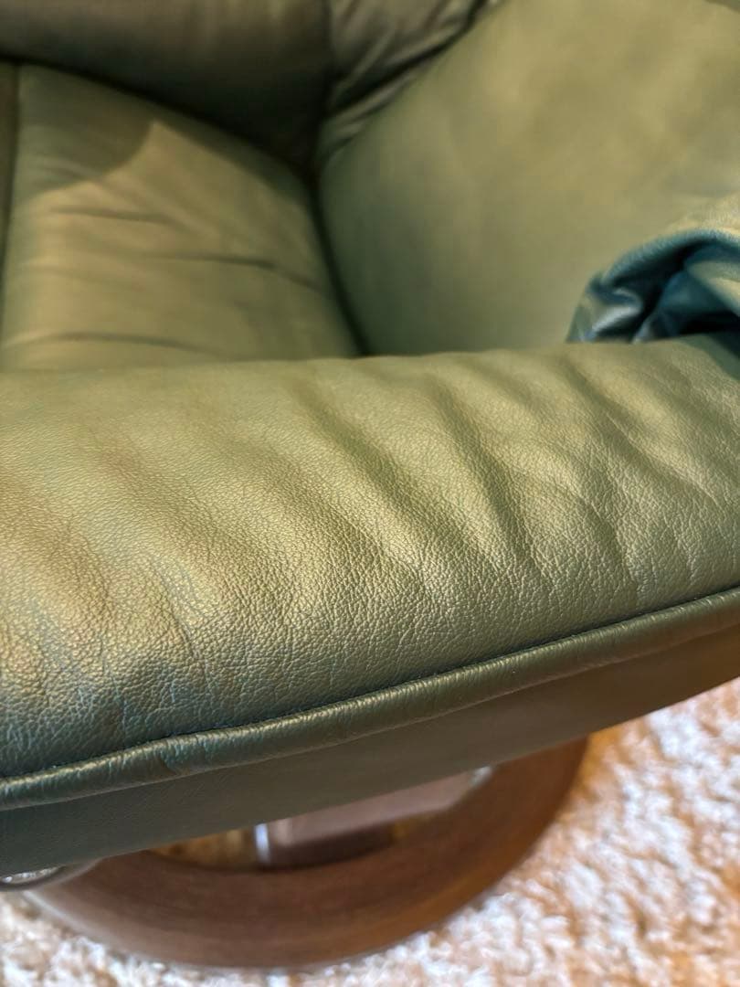 ①❗️再お値下げ❗️エコーネスストレスレスチェアレノMダークグリーン極美品テーブル付