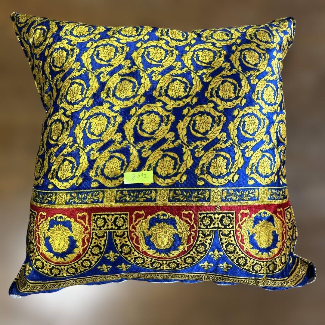 美品）Gianni Versace ビンテージ クッション バロッコ プラス①