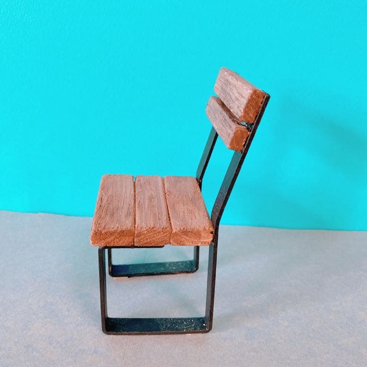 ミニチュア椅子2804