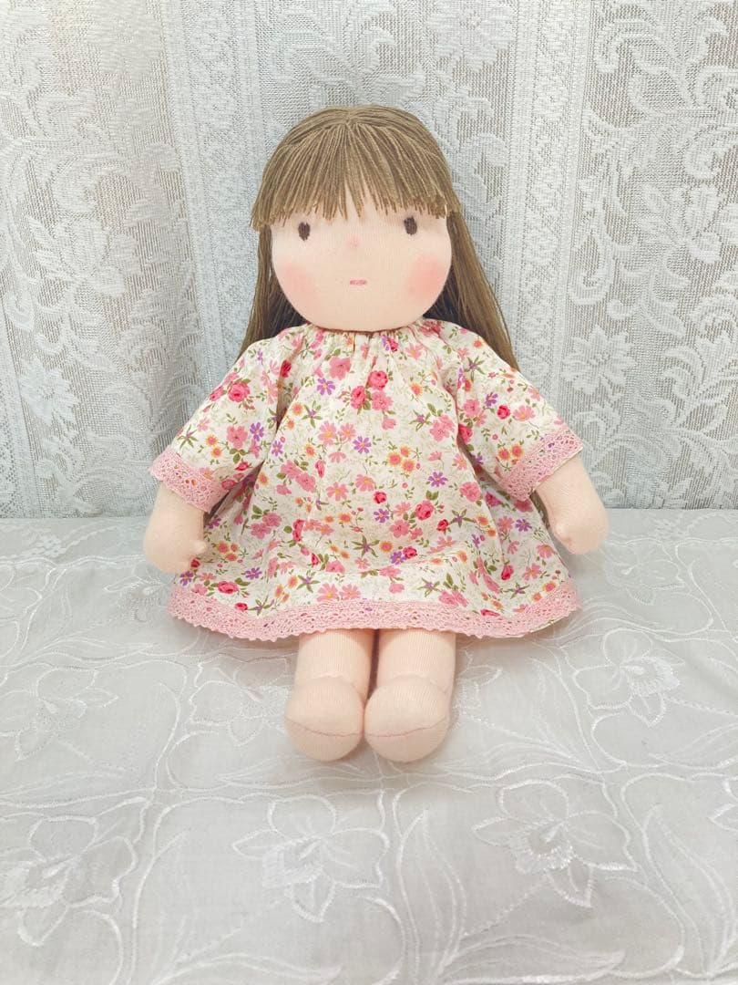 ウォルドルフ人形30㎝と着替えのセット - メルカリ