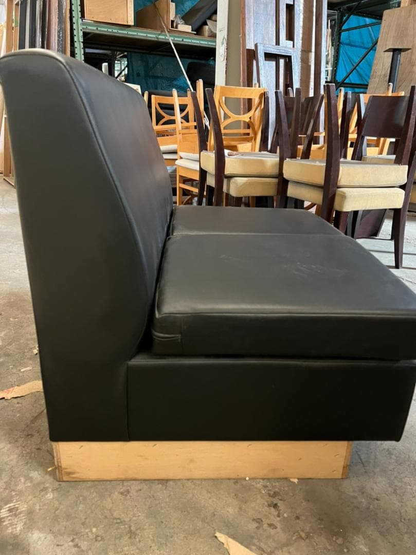 クッションソファ 店舗家具 黒色 合皮 業務用 群馬 中古 シングルソファ