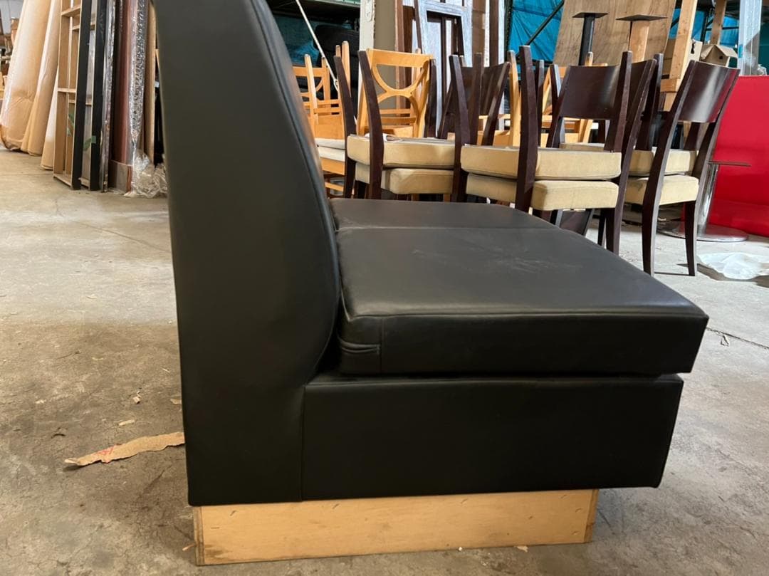 クッションソファ 店舗家具 黒色 合皮 業務用 群馬 中古 シングルソファ