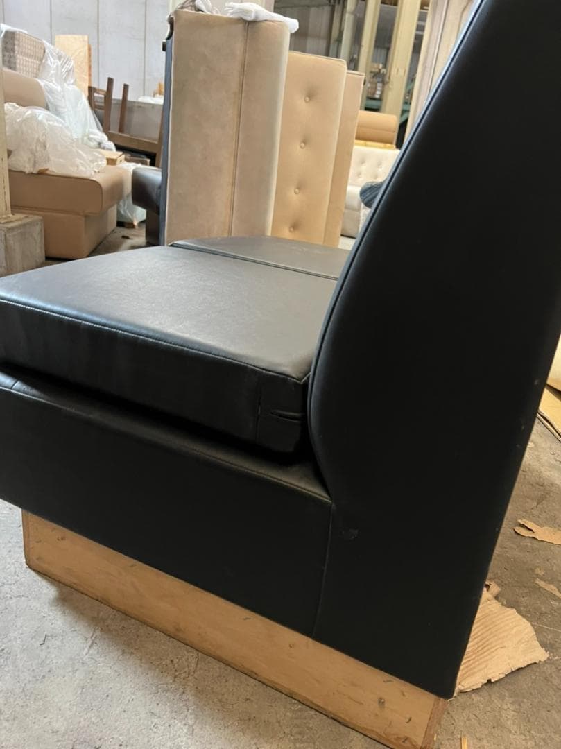 クッションソファ 店舗家具 黒色 合皮 業務用 群馬 中古 シングルソファ