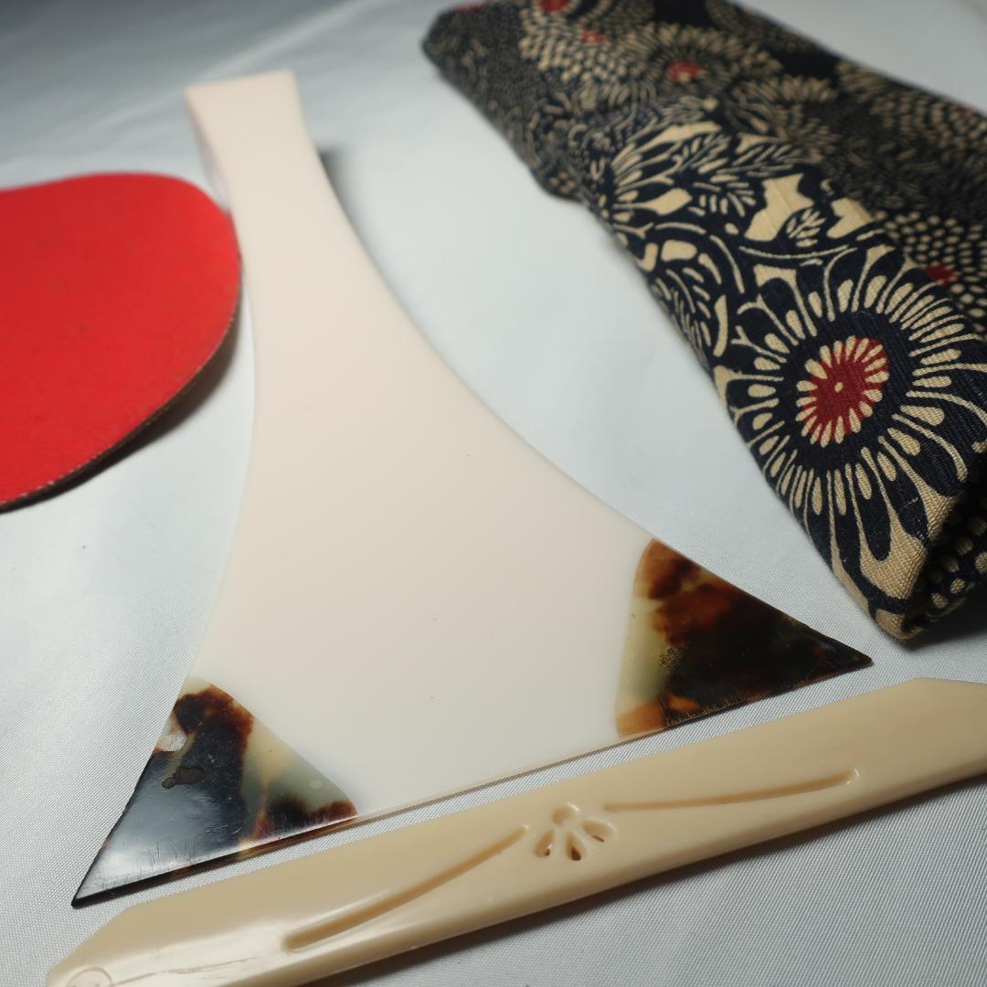 三味線 細棹 ハードケース 撥 付属 長唄 和楽器 E03