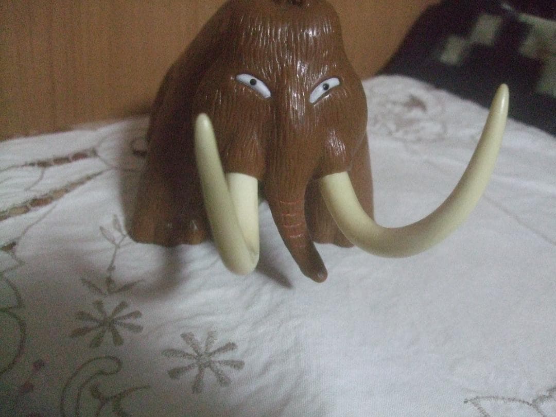 コスモ信用組合★マンモスの貯金箱★未使用品