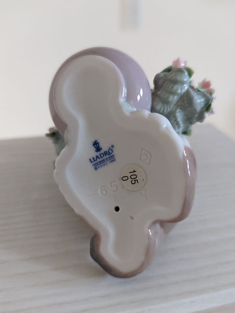 リヤドロ LLADRÓ お花が大好き take me ! 06574