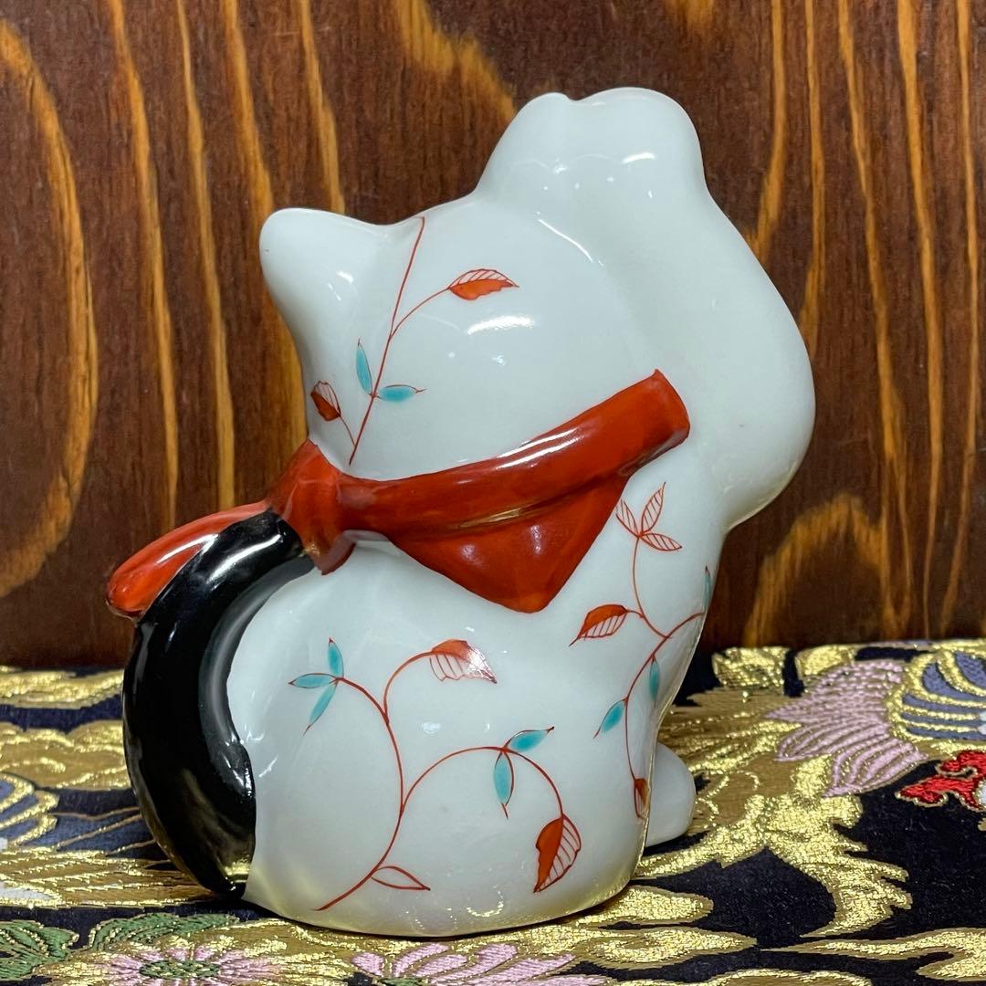 願いが叶う 金運】九谷焼 招福 赤絵細描 梅村めぐみ スカーフ猫 招き猫