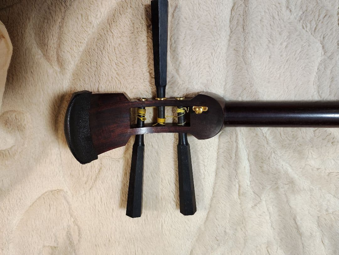 三味線 本体 ケース付き　破れあり