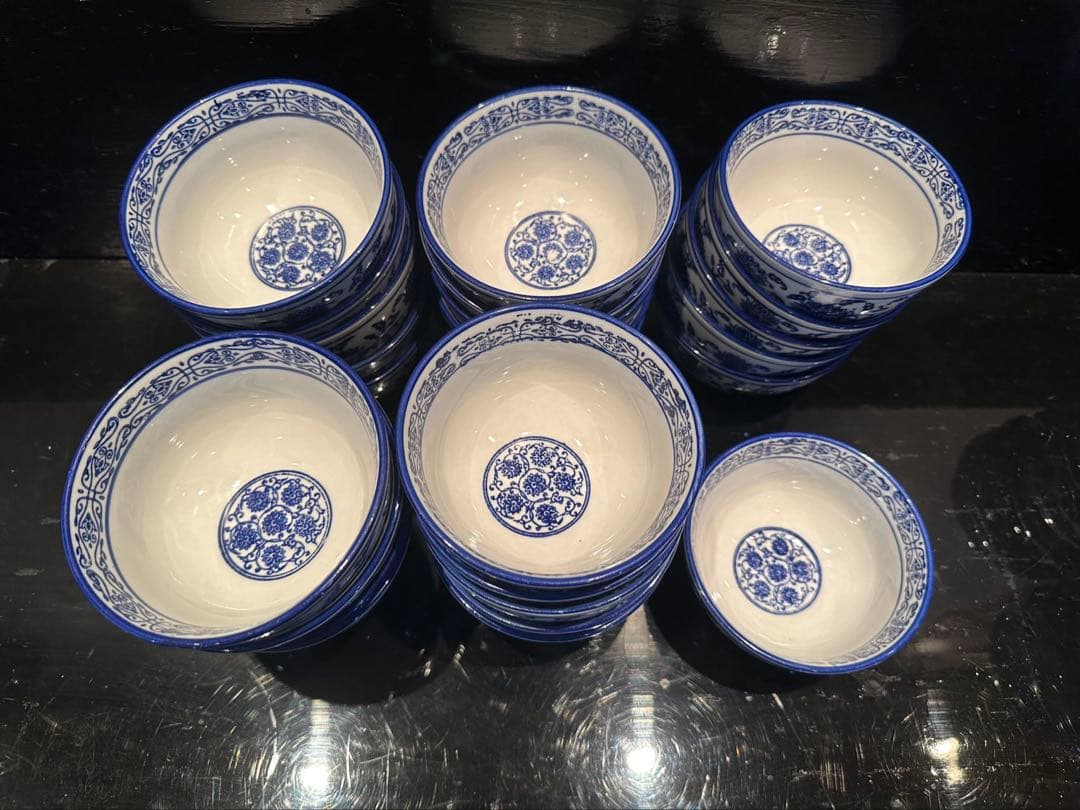 青花食器（お皿、麺碗、器、調味料入れ、レンゲなど）