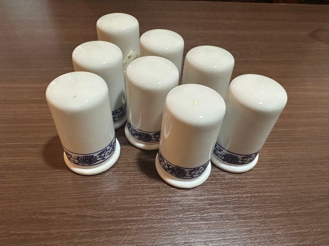 青花食器（お皿、麺碗、器、調味料入れ、レンゲなど）