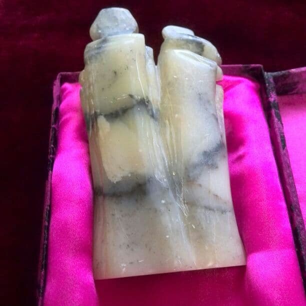 玉（ぎょく）のカービング