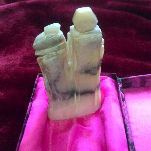 玉（ぎょく）のカービング