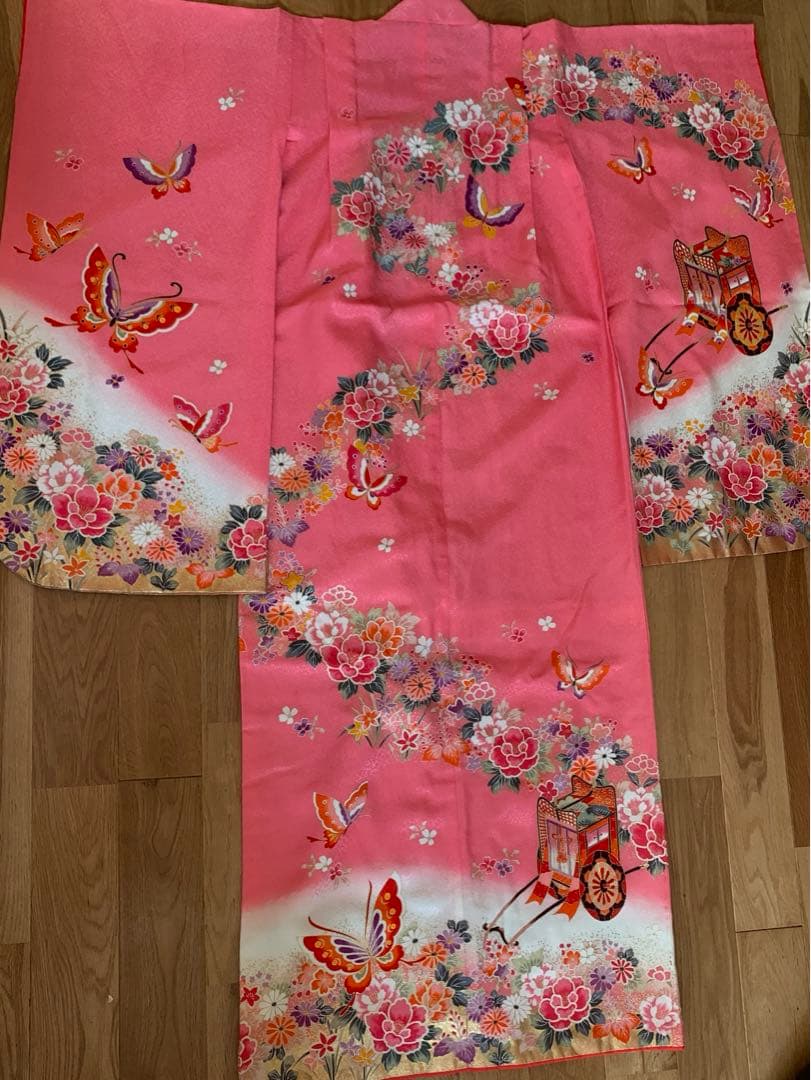 七五三　7歳　フルセット　ピンクの蝶と花模様の着物