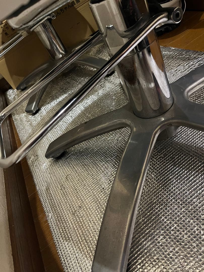 ヘアーサロン タカラベルモント カットチェアー