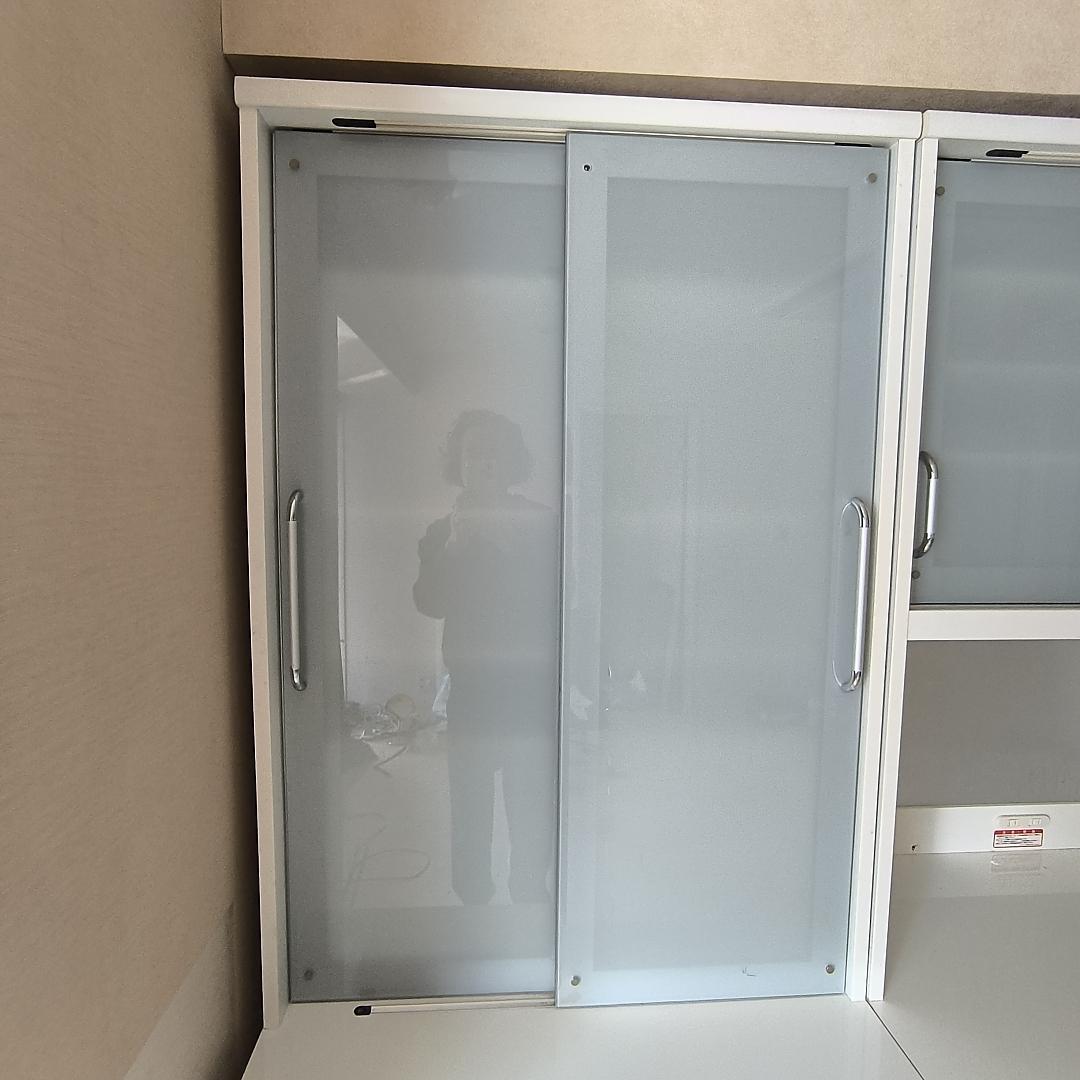 【セット①左】2/20迄 ゴミ箱付食器棚 幅80cm 3つ星 F★★★ 処分価格