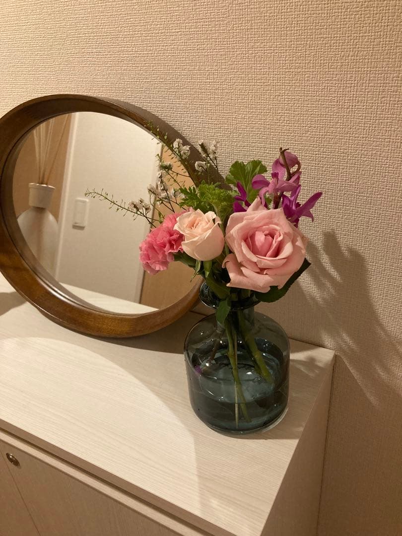 ホワイト木製シンプルキャビネット