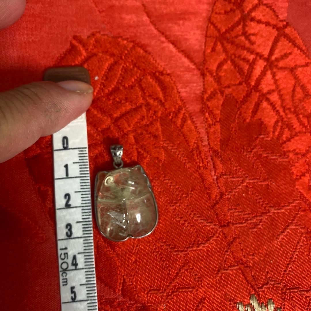 リビアングラス スカラベ　ペンダントトップ