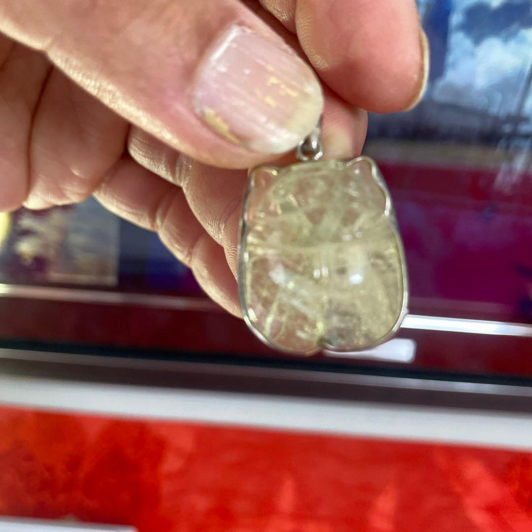 リビアングラス スカラベ　ペンダントトップ